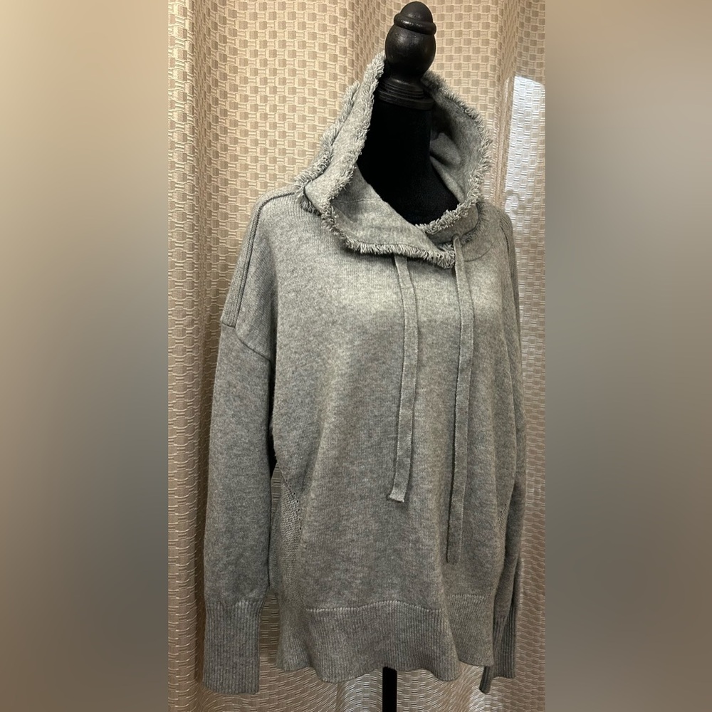 Charlie B Gray Textured Knit Sweater